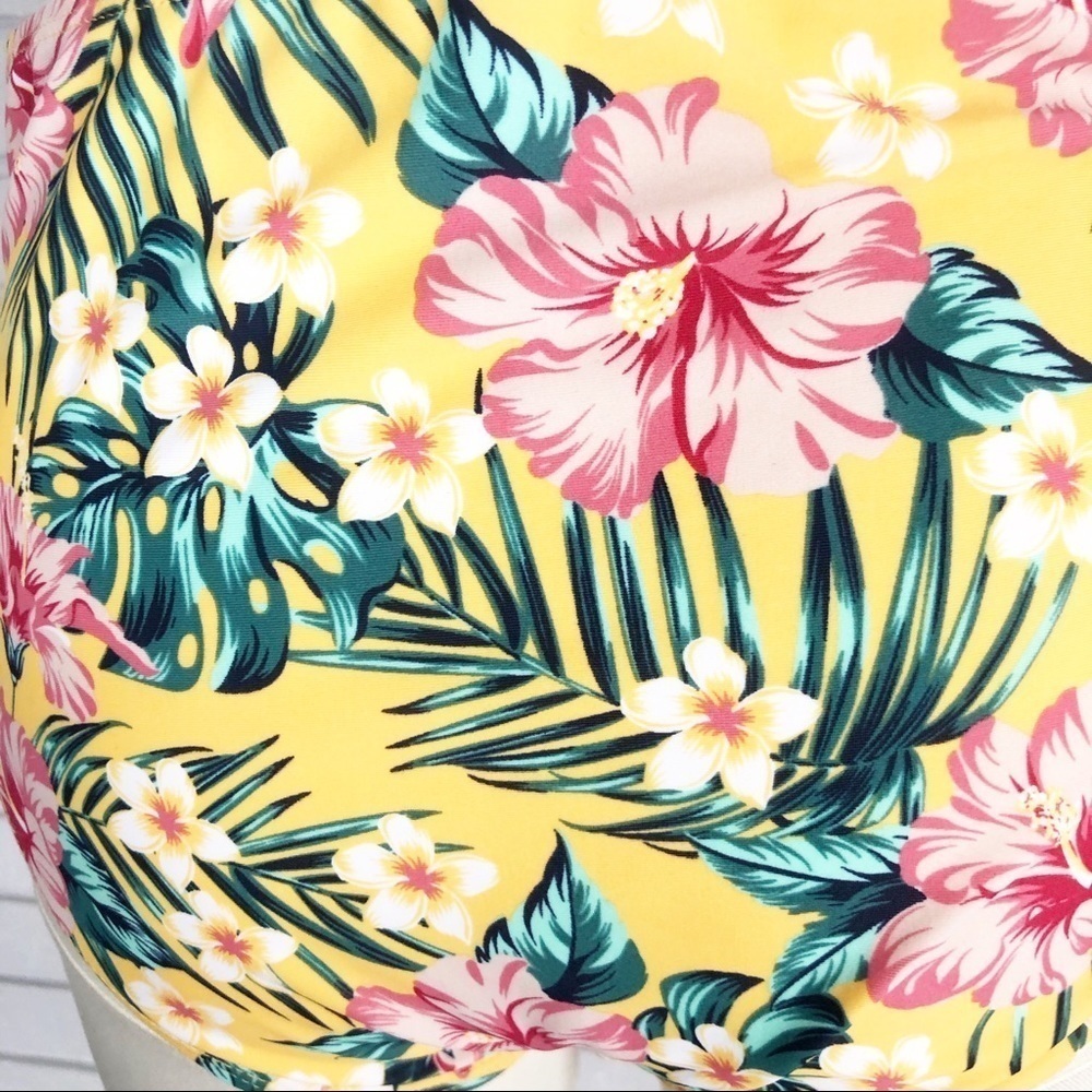 Cabana del Sol Women’s‎ Yellow Floral Bikini - Picture 10 of 10